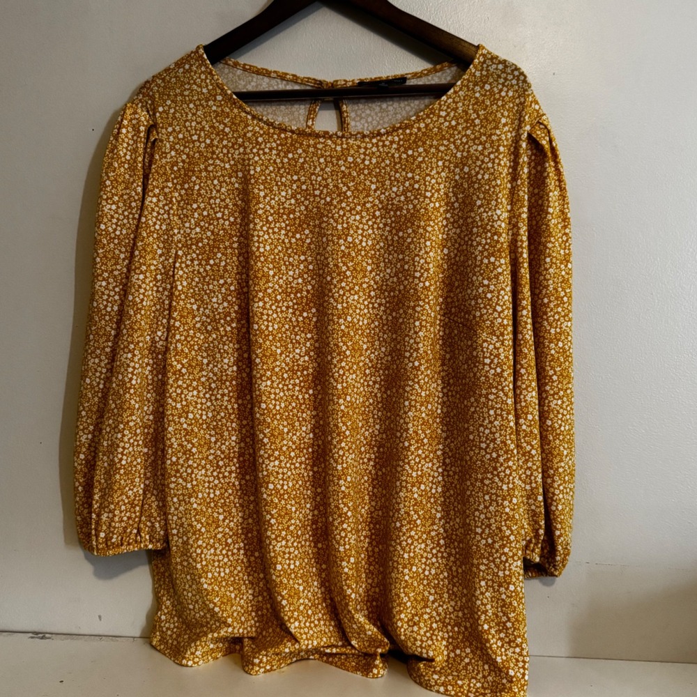 Adrianna Papell Women's 1X Mustard Yellow Ditsy Floral Puff Sleeve Blouse Fall